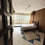 Qinfu Hotel
